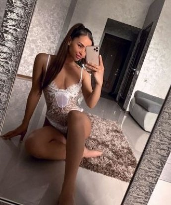 Со мной ты сможешь расслабиться и получить удовольствие, которого так долго жаждал. Я опытная и знаю, как доставить тебе истинное удовольствие 💋
Мои услуги гарантируют тебе незабываемые моменты наслаждения. Я специализируюсь на различных эротических массажах, интимных услугах и ролевых играх. Ты можешь быть уверен, что в моих нежных руках ты получишь самое удовлетворение и расслабление.
У меня есть множество довольных клиентов, которые всегда остаются довольными моими услугами. Мои отзывы говорят сами за себя 🌟
Я живу в Москве и готова принять тебя в своей уютной атмосфере, где каждая встреча будет полна нежности и страсти. Мои фото реальны и ты можешь видеть, насколько я сексуальна и очаровательна.
Доверься мне и открой для себя новые грани удовольствия. Со мной ты ощутишь всю магию и сладость настоящей страсти. Жду тебя в Москве! 🌹 Диана